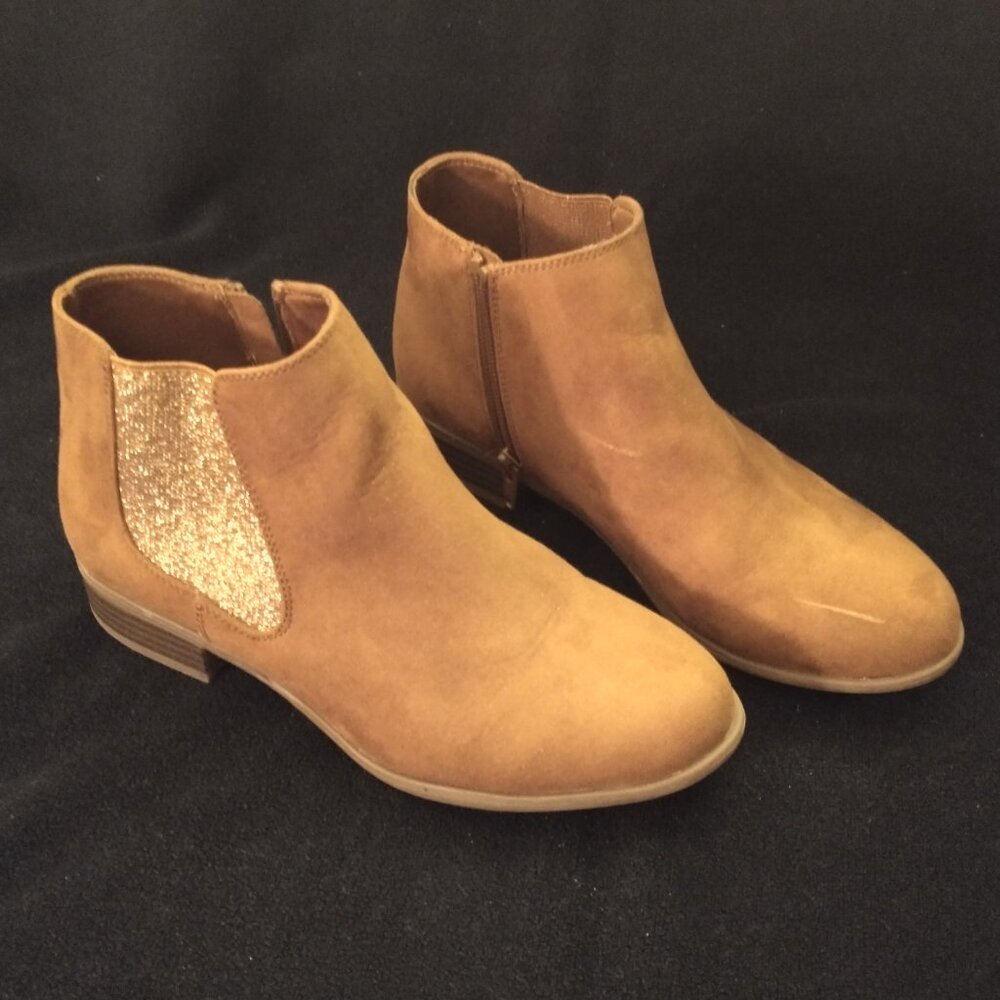 Cat & Jack brown booties